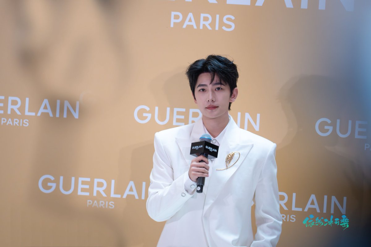yangyang_tweets's tweet photo. 【260626】Guerlain event in Deji Plaza, Nanjing 

© 依然冰可乐

#杨洋 #YangYang #YangYang杨洋 #หยางหยาง https://t.co/oKRXADNkLL