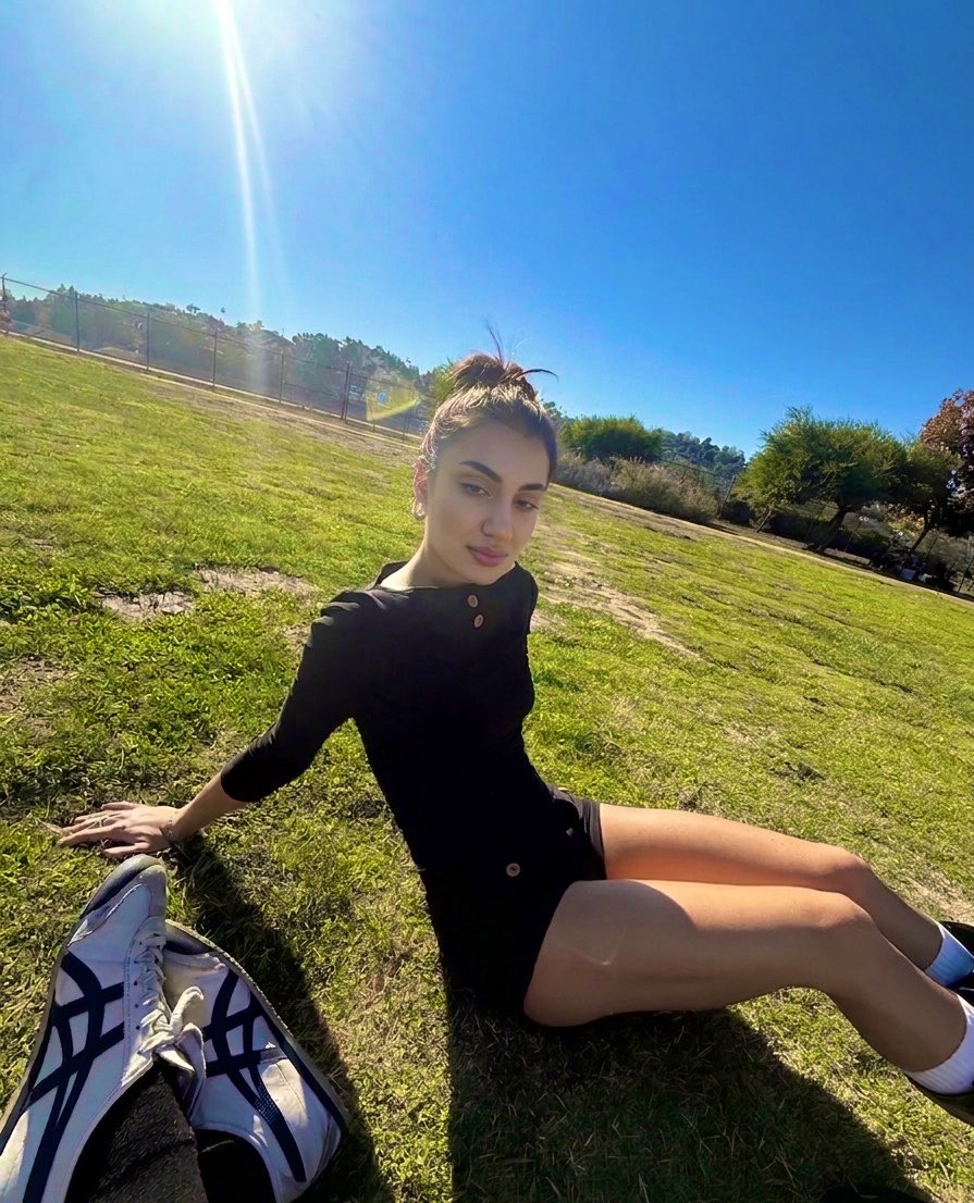 delulo101's tweet photo. Touched some grass ( something many of you should do) https://t.co/zDBMZCDcEc