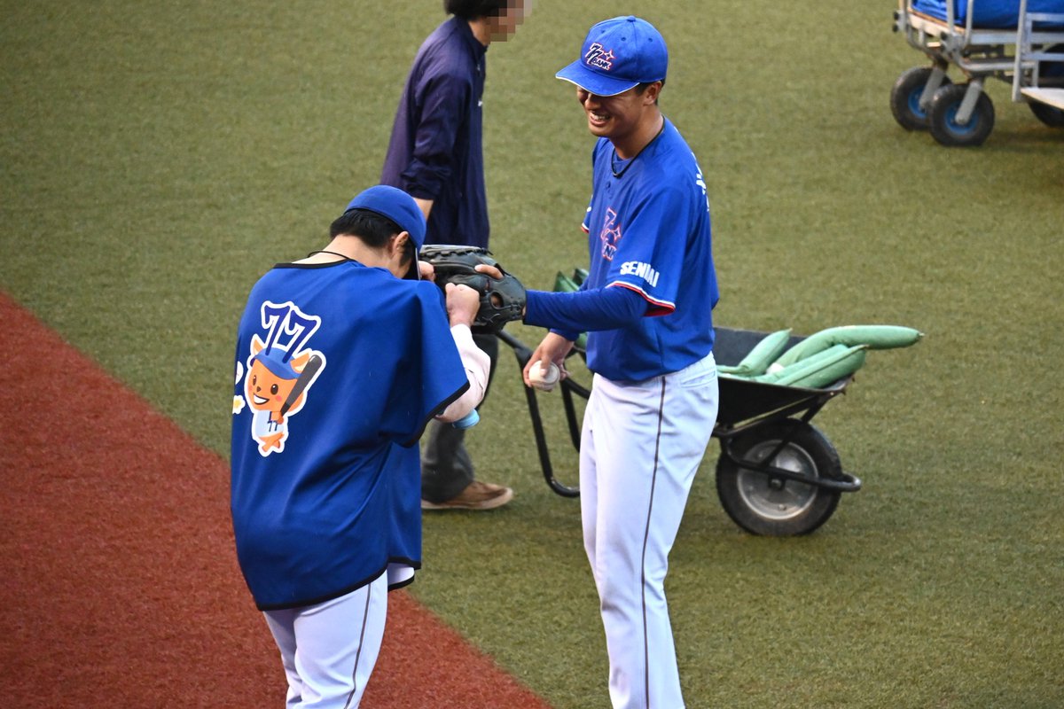 nikenike2K's tweet photo. 【2026/6/26
　都市対抗東北2次予選
　TDK対七十七銀行
　＠あづま球場】
13安打浴びながらも7回投げ切った庭田くん、1点差まで迫られるも逃げ切った西舘くん
2人とも本当によく頑張りました🥹
#七十七銀行 #庭田恵地 #西舘洸希 https://t.co/GeBkmGKSy9