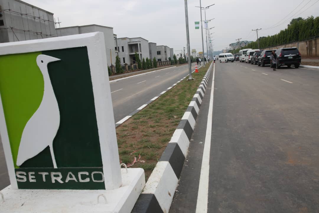 cpsfcta's tweet photo. FCTA PRESS RELEASE

PRESIDENT TINUBU COMMISSIONS MABUSHI-AHMADU BELLO WAY LINK ROAD IN ABUJA

…REAFFIRMS COMMITMENT TO UNLOCKING FCT’S ECONOMIC POTENTIAL https://t.co/1DyTA8S3PP
