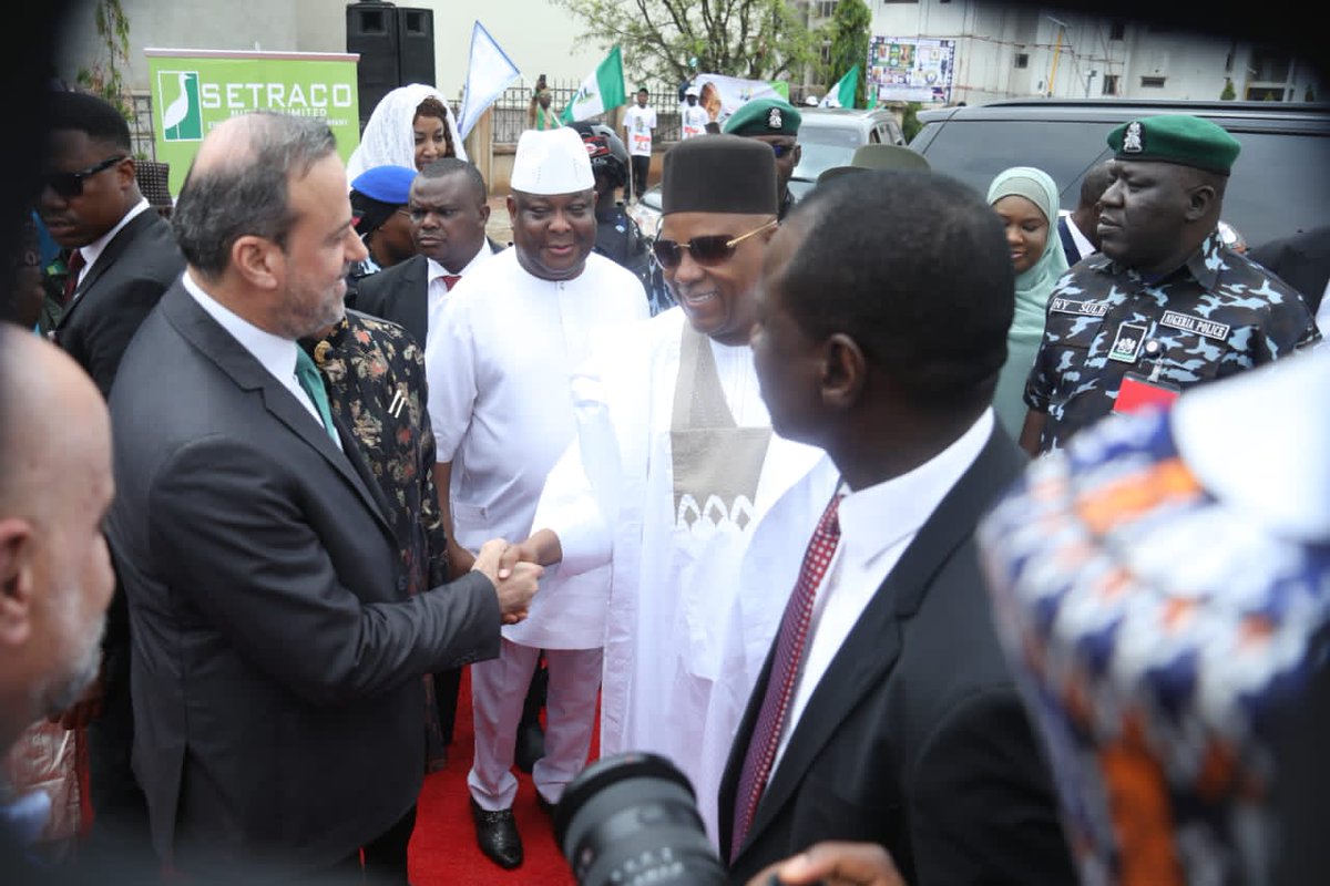 cpsfcta's tweet photo. FCTA PRESS RELEASE

PRESIDENT TINUBU COMMISSIONS MABUSHI-AHMADU BELLO WAY LINK ROAD IN ABUJA

…REAFFIRMS COMMITMENT TO UNLOCKING FCT’S ECONOMIC POTENTIAL https://t.co/1DyTA8S3PP