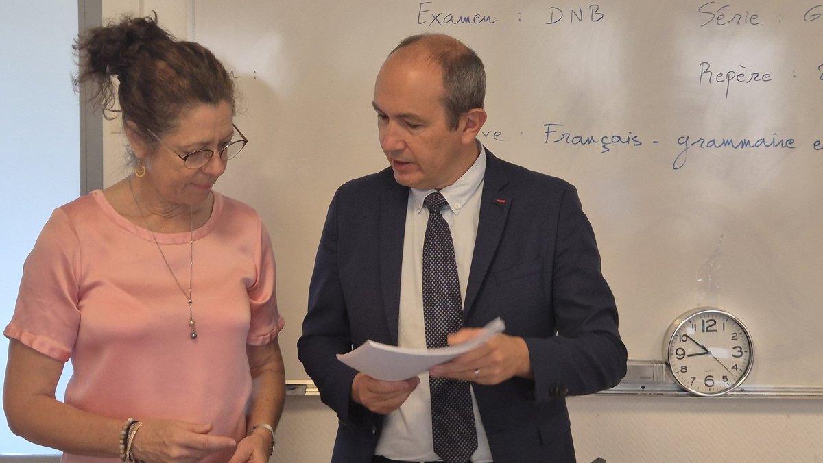 BenmiloudKarim's tweet photo. 🚀36.716 élèves de @actoulouse ont passé ce matin la 1ère épreuve du Diplôme National du Brevet #DNB comme ici au collège de Loures-Barousse (Hautes-Pyrénées).
🙏Merci aux personnels qui ont permis que tout se déroule dans de bonnes conditions malgré le contexte de forte chaleur. https://t.co/cPhWDrTaje