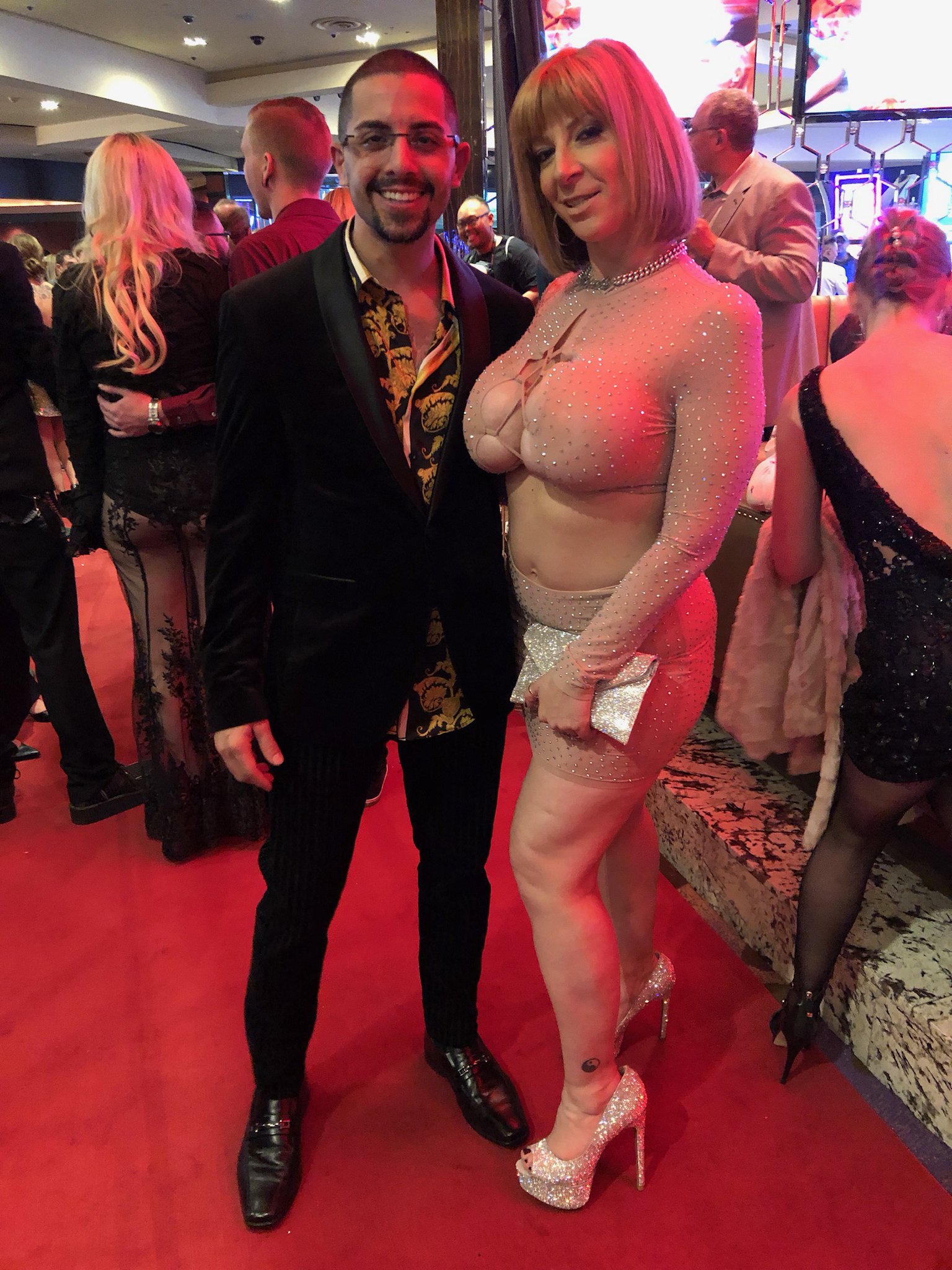 💼 From podcasts to premieres, red carpets to parties, appearances and more — message me now! SaraJayBooking@proton.me #SaraJay #TravelVibes https://t.co/4cDF9G8bIR