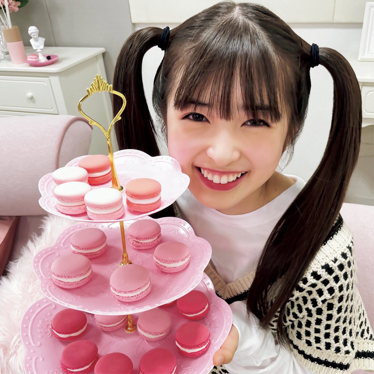 team___aya's tweet photo. あーやお誕生日おめでとう~！

遂にラストティーンだね、、🥹
これからもずっとあやが一番！！！一緒に夢叶えていこうね🫶

いつも本当に本当にありがとう~大好きだよ🤍
#小川彩生誕祭 https://t.co/RhCkdPG8zm