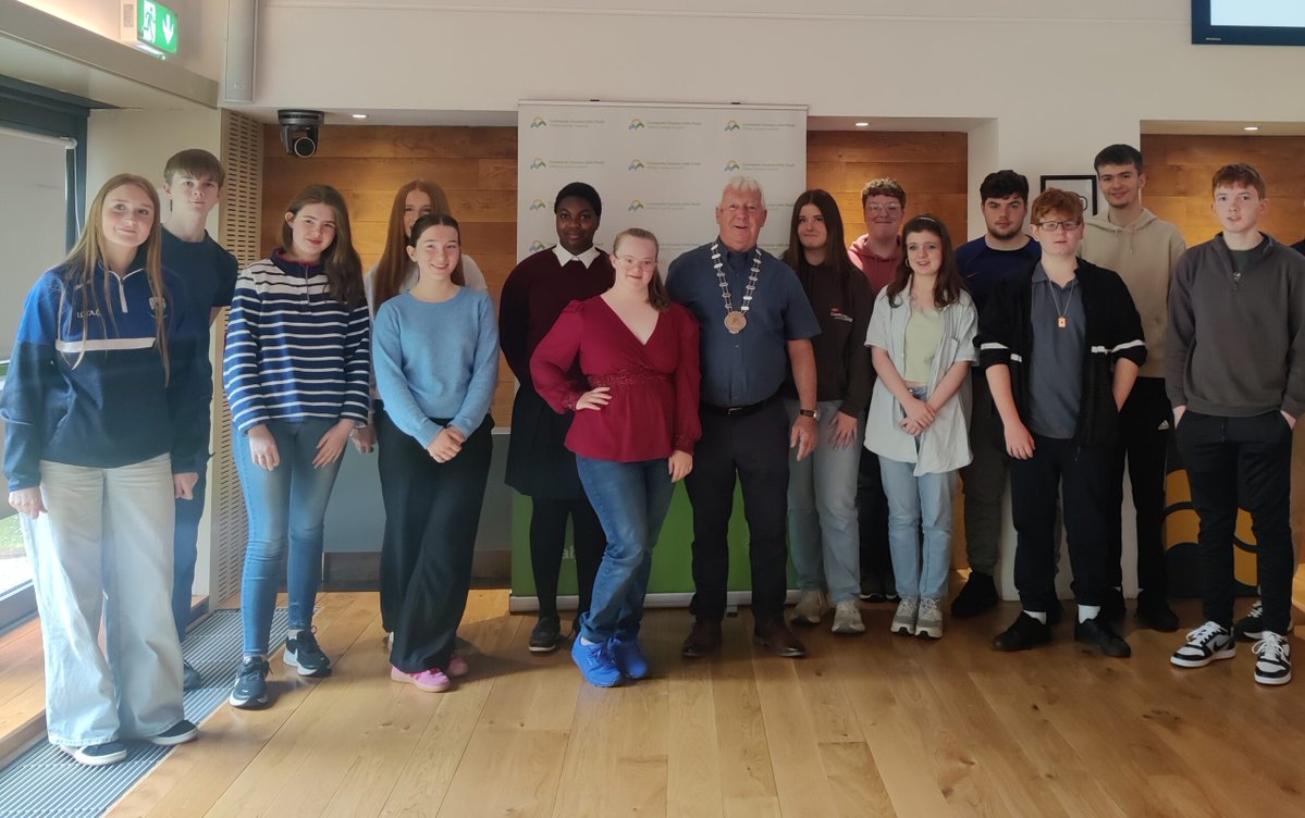 offalycoco's tweet photo. Supporting young voices in our communities 🗣️

#YourCouncil’s Community Section  supports Comhairle na nÓg, empowering young people in Offaly to have their voices heard and influence decisions that affect their lives.

#SupportingCommunities #ComhairleNaNog #YourCouncilDay2026 https://t.co/7qefXIFS5I