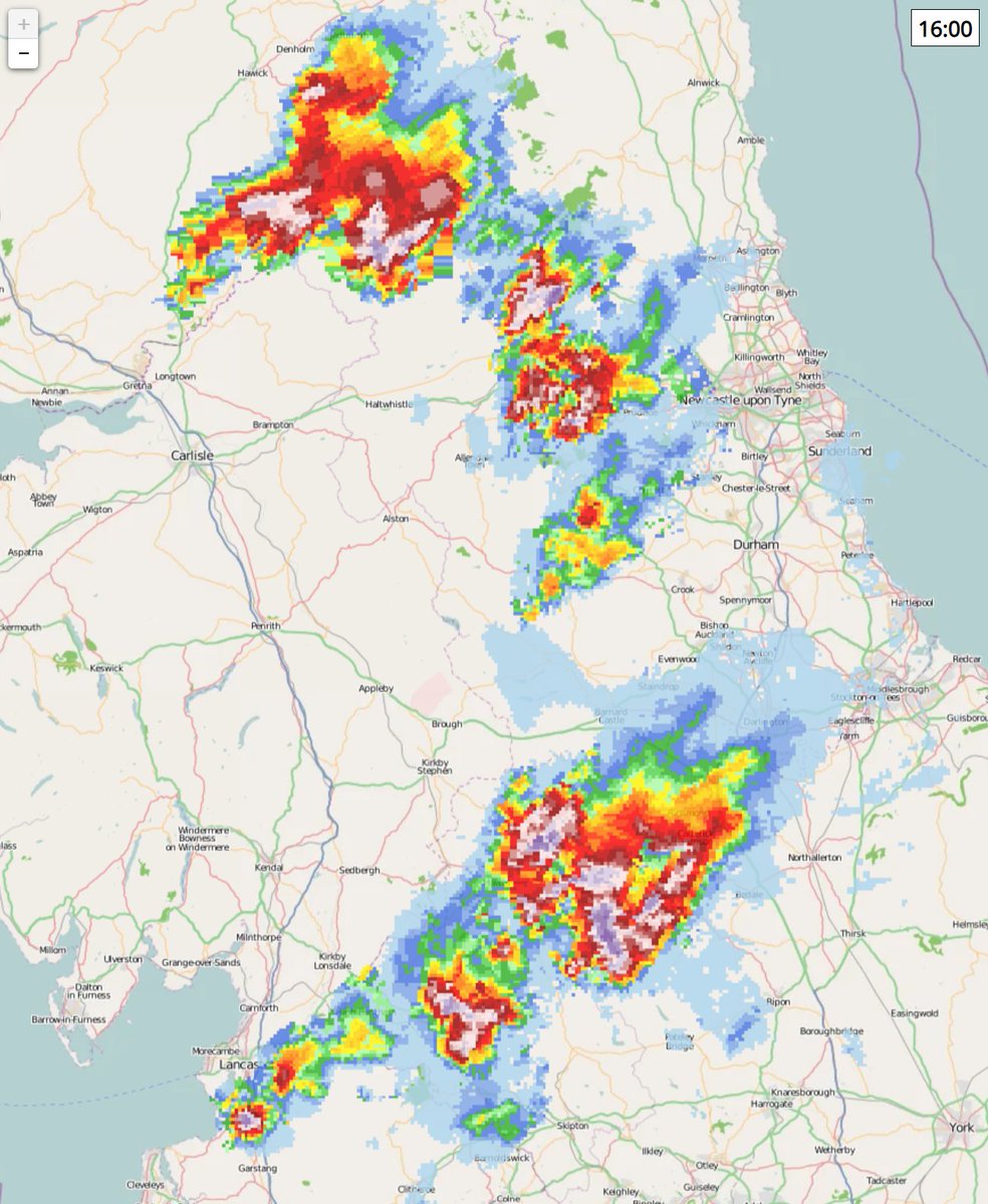 UK Thunderstorm Updates tweet media