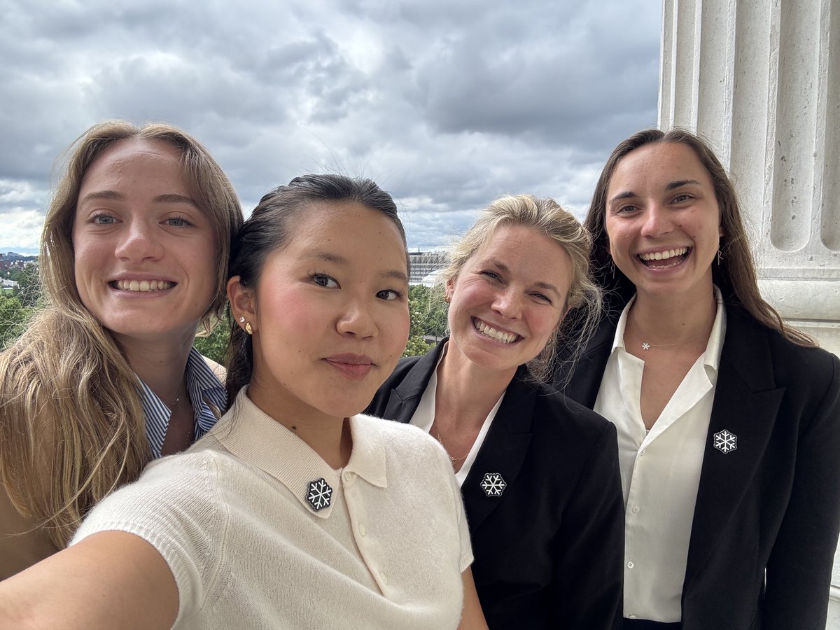usskiteam's tweet photo. A few days on Capitol Hill advocating to protect the future of winter sports ❄️
So proud of our @ProtectWinters ambassadors for using their platforms to create lasting impact 🌎👏🏼
#easygreen #stifelusskiteam #hydroflaskussnowboardteam https://t.co/qnDBJnd8B0