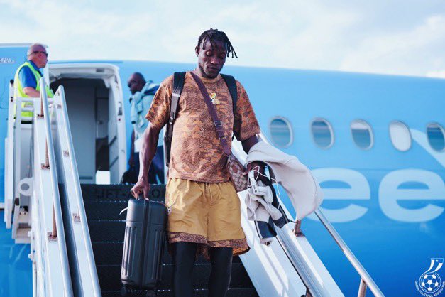 Emmanios's tweet photo. 🧤 Benjamin Asare is locked in and ready for the challenge! 🇬🇭
The Black Stars shot stopper has his eyes on one mission: keeping a clean sheet against Croatia. Can he deliver when Ghana needs him most? 💪🧱
#BlackStars #GHACRO #WorldCup https://t.co/Z8hM6sW6hP