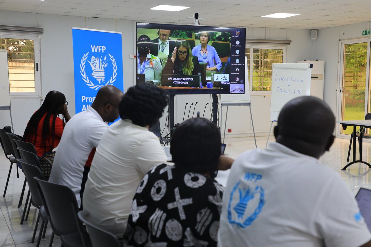 WFP_Cotedivoire's tweet photo. 26 juin | Conseil d’administration du @WFP
@Oliviahantz a présenté le Plan stratégique pays 2026-2029 de @WFP_Cotedivoire, adopté à l’unanimité.

🇨🇮 🤝Une nouvelle étape pour renforcer le partenariat avec le Gouvernement ivoirien au service d’un avenir plus meilleur. https://t.co/kAleWPK7dz