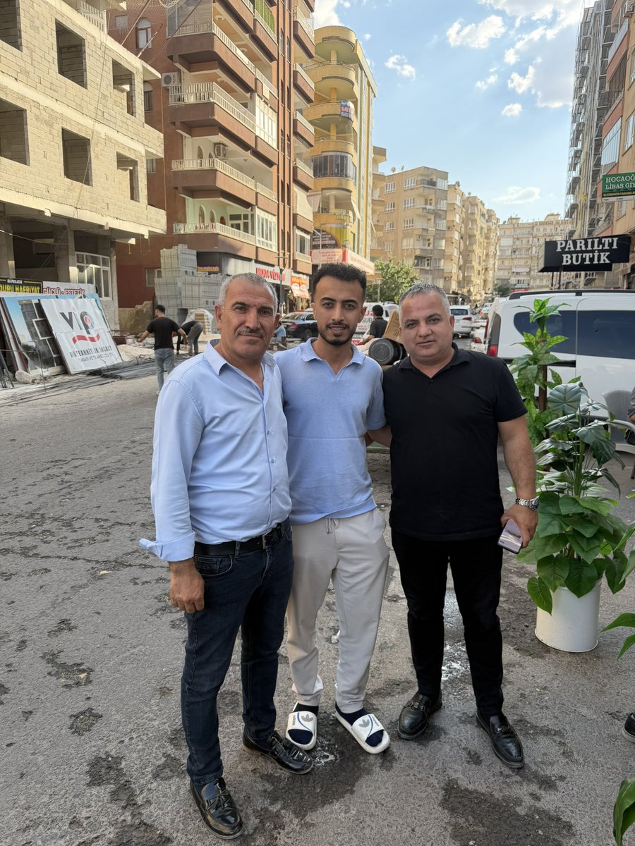 MuratUlgenmk's tweet photo. Muharrem ayı vesilesiyle düzenlenen aşure programında, Haliliye Belediye Başkanımız Sayın Mehmet Canpolat, ŞESOB Başkanımız Sayın İsmail Karacabey ve kıymetli oda başkanlarımızla birlikte vatandaşlarımıza aşure ikramında bulunduk.

Birlik, beraberlik, paylaşma ve dayanışma https://t.co/mrUbWj1heW