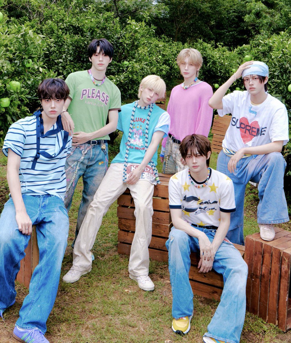KUSEN1225's tweet photo. 색감이 쨍하니까 확실히 이뿌넹.. https://t.co/6w8GqxiqSb