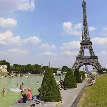 Kulturlesite_'s tweet photo. 📊 DINGUE

Paris a enregistré plus de jours au-dessus de 40°C cette semaine que entre 1872 et 2019 !! https://t.co/SwC0oGYfFB