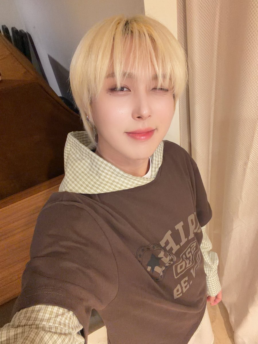 이성 tweet media