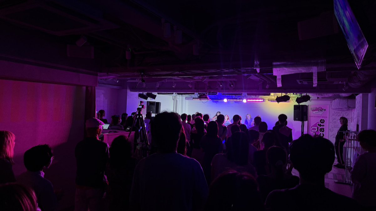 RIZZ_info's tweet photo. RIZZ現体制ラストライブ
お越しいただいた皆様
SNSからエールをくれた皆様も
ありがとうございました!!

そして今日までSUZUとRANを
応援してくださった皆様
本当にありがとうございました🩵💛

皆んなの想いも背負って突っ走る
これからの #RIZZ にも
期待していてください🔥

#CHAMA 
#りずあっぷ https://t.co/CjFXsBWW1A
