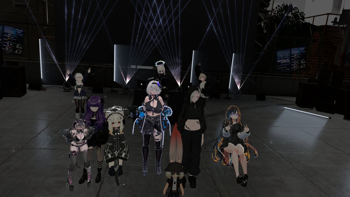 trinitytails_vr's tweet photo. 【STORM//CALL】 Pulse:1
台風直撃しておりますが、会場が開場!
#STCL_VRC #TrinityTails https://t.co/wL0QTZH0tm