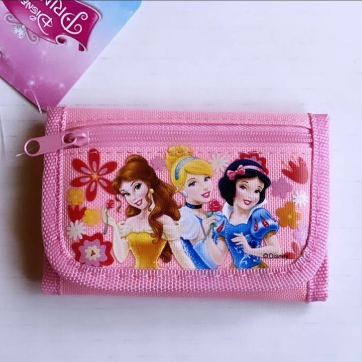 softlymagicall's tweet photo. We have all certainly used these wallets🥹 https://t.co/ncnb6cHi58