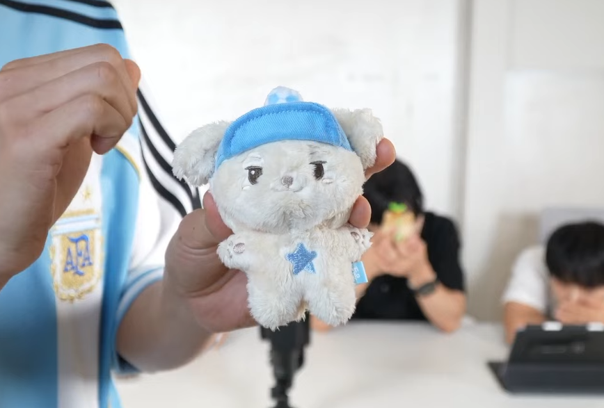 sakura1315hae's tweet photo. ぬいぐるみの名前はドゥジュンが「ドゥムニ」ヨソプが「ソプ」ギグァンが「クック」ドンウンが「プンニ」だそうです😆 https://t.co/vCHE4iB7Vq