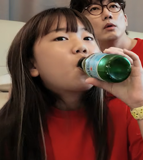SeekingMomo's tweet photo. 応援⚽以上に　飲んだり食べたり忙しいロヒちゃんでした。ŧ‹"ŧ‹"(๑´ڡ`๑)ŧ‹"ŧ‹" https://t.co/tkw3OeVgcv