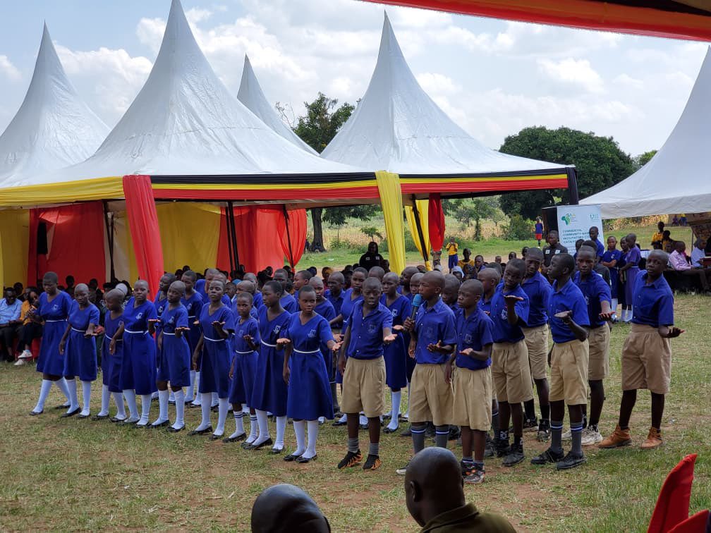 FRAUGANDA's tweet photo. #HappeningNow: @FRAUGANDA joins the grand finale of the 5th #ParliamentaryNutritionWeek in Iganga. organized by theUPAFNS and partners.
Theme: Nourishing Minds, Empowering the Future

#ParliamentaryNutritionWeek #NourishingMindsEmpoweringTheFuture #FoodRights #NutritionForAll https://t.co/9j2JjdRhK2