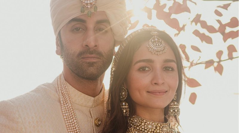 AkparovaMira's tweet photo. ‼️Realization is when you understand that for years we were sold the image of Ranbir and Alia as the “greatest actors.”

I’m glad that people are finally starting to see reality, take off the blindfold, and stop mistaking massive PR for genuine talent.‼️ https://t.co/phN0VXMU8g