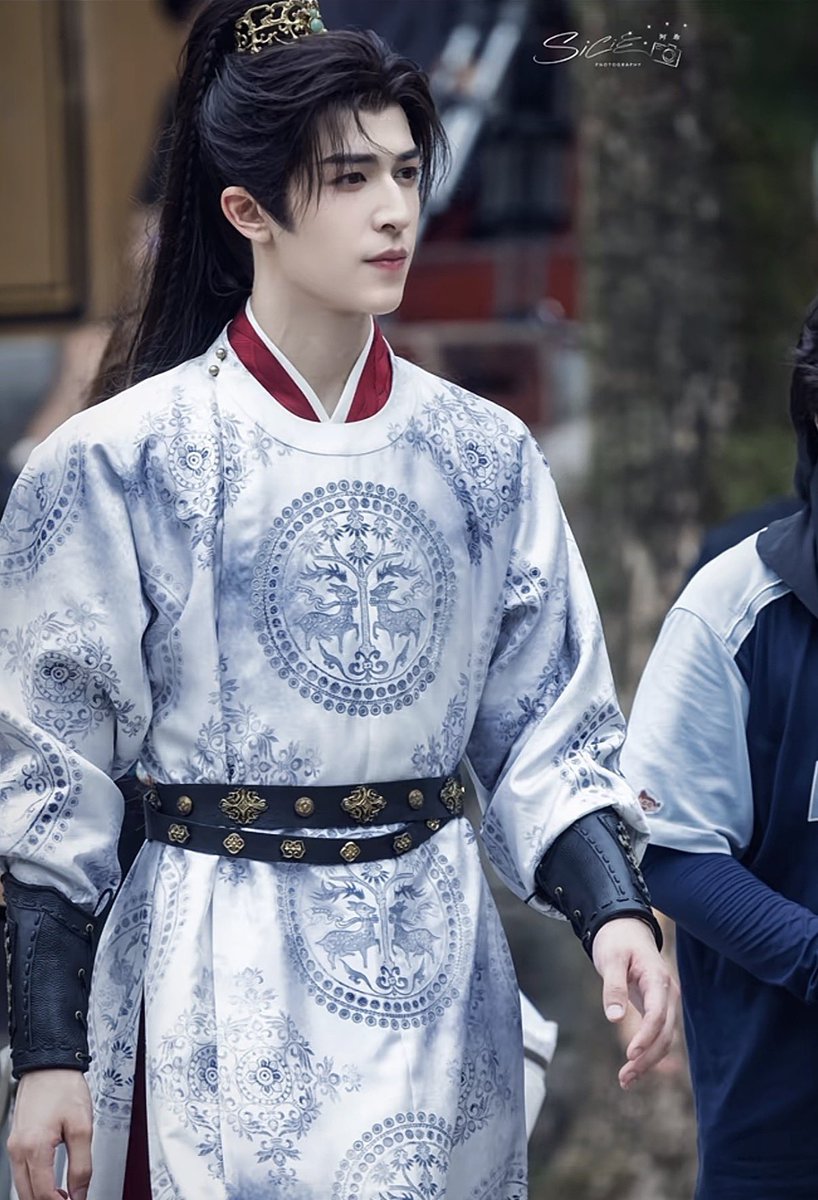 patrick_sohoney's tweet photo. พระเอกหนุ่มหน้ามน คนร้อยเอ็ด ขวัญใจวัยเกษียณของแทร่ แพทฮีให้ฟีลเหมือนลูกเหมือนหลานคนทุกบ้านอ่ะ ถามหน่อยใครจะไม่อยากมีลูกหลานหน้าตาหล่อเหลาแถมมีความสามารถครบทุกด้านแบบนี้อยู่ในบ้านกันอ่ะ นี่ยังอยากมีแฟน..เอ้ยยลูกชายแบบแพทเลย55555555 https://t.co/91GUEeEBGw