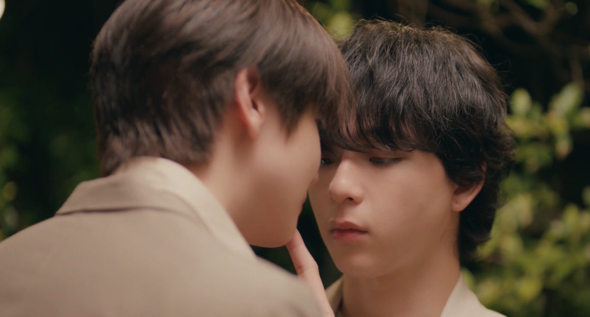 awstbbas's tweet photo. แล้วปุ่มสตาร์ทอะไรอยู่ตรงนั้นคะตาธีร์ หนอยยยยยย อุ้มน้องโซ่หนีเท่านั้นนนนนนนน 

BE MY PLAYER TWO TRAILER
#ซอโซ่ล่ามธีร์Trailer https://t.co/cckXTE92EA