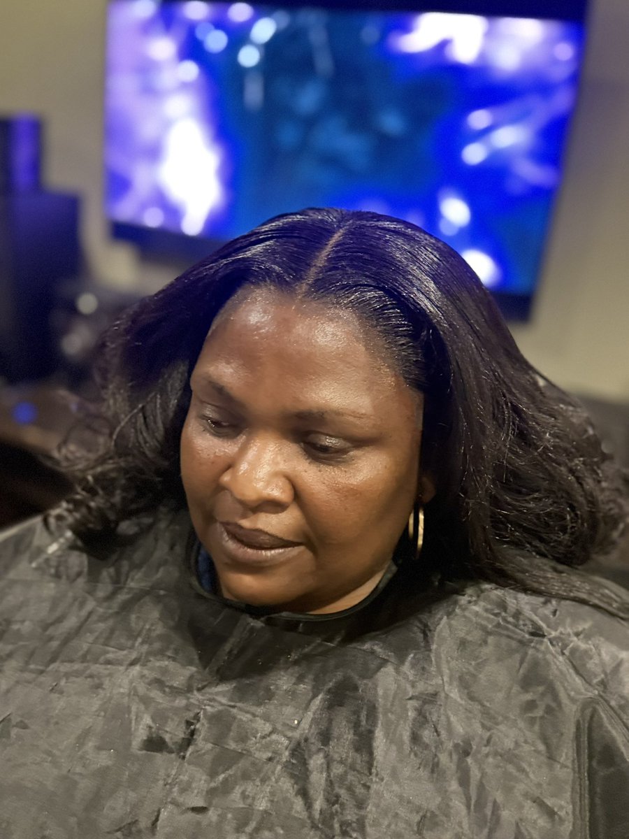 Raesetja123's tweet photo. I installed my aunts hair. She said she wants something natural with curls 💕 

Girls, I tried so hard to make that lace disappear okay💃 https://t.co/ms7rVG3Bp1