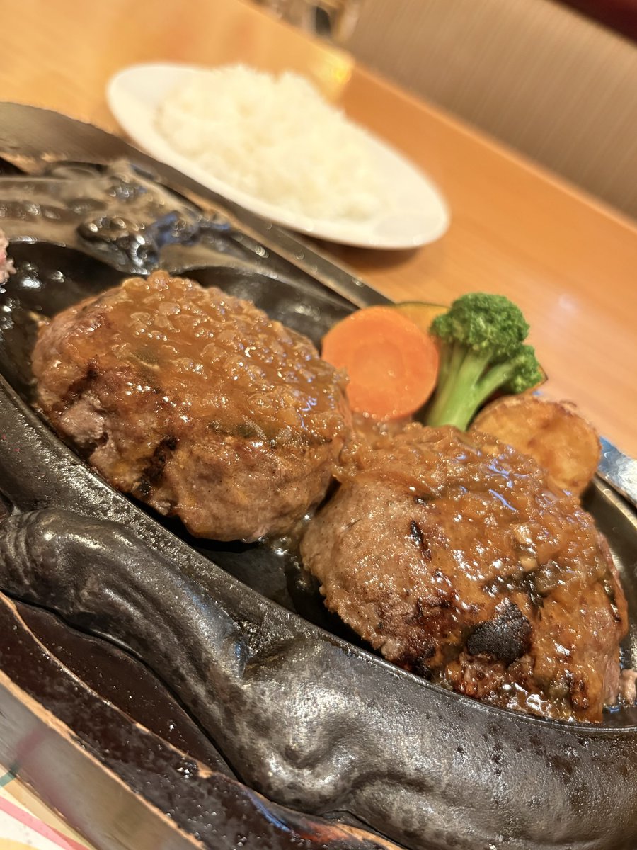 KOIKO_21's tweet photo. 静岡で3日間お仕事してきましたっ！
しっかりご当地のご飯も食べれて幸せ〜🥰

#静岡 #しぞ〜か https://t.co/ODeFS1LitF