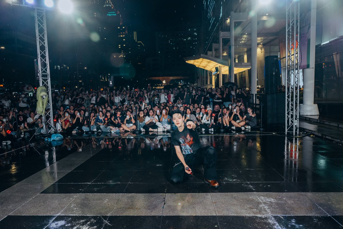 OPENLABEL_TH's tweet photo. ขอบคุณทุกคนที่มาร่วมสนุกและสร้างความทรงจำดี ๆ ในงาน DAOU “ช้าช้า (CHA CHA)” BUSK!NG ไปด้วยกันนะครับ ❤️

หากมีข้อผิดพลาดหรือความไม่สะดวกในการเข้าร่วมกิจกรรมประการใด ขออภัยทุกท่านเป็นอย่างสูง และขอขอบคุณสำหรับความเข้าใจ ความร่วมมือ รวมถึงทุกกำลังใจที่มอบให้ต้าห์อู๋เสมอมาครับ 🙏

ฝากรับชมรับฟัง “ช้าช้า (CHA CHA)” กันอีกหลาย ๆ ครั้งเลยนะค้าบบ ❤️
🔗 https://t.co/j7aHgkaG2W

DAOU CHACHA BUSKING
#BUSKINGช้าช้าไปกับต้าห์อู๋
#DAOUBuskingxCTW
#ช้าช้าต้าห์อู๋
#ต้าห์อู๋ #DAOU
#centralwOrld
#onemusic
#OPENLABEL