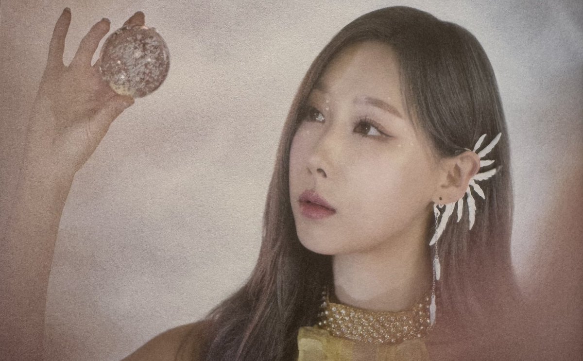 Dreamcatcher - Dreams Of Angels] Photobook - Scans - Handong