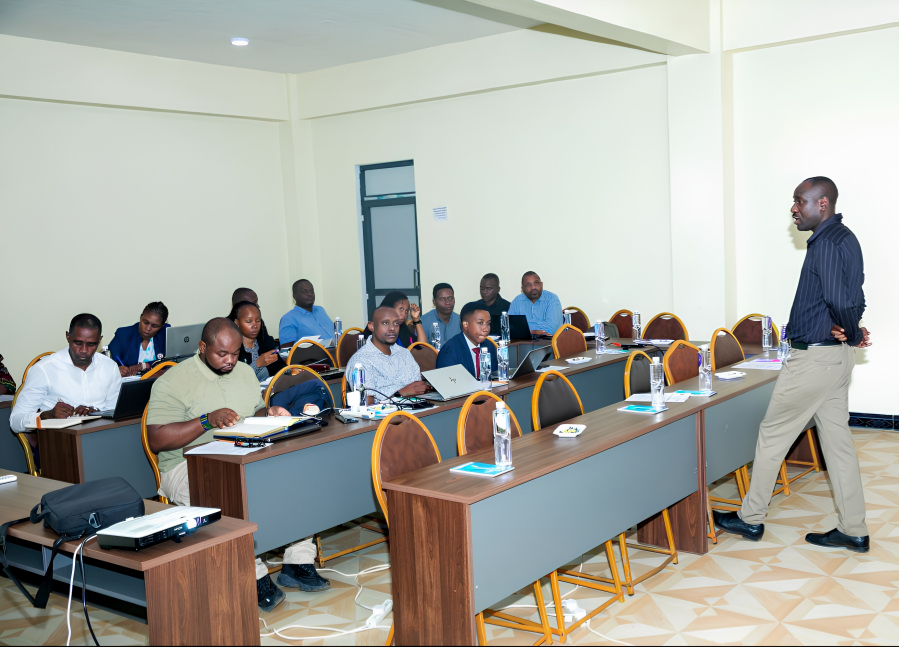 traceinafrica's tweet photo. In June, the #TRACEProject drove 2 key initiatives in Morogoro with @NIMR_Tanzania &amp; @tmda_tanzania:
1️⃣Clinical Trial Reviewers Training 
2️⃣Traditional Medicine Research Guidelines Harmonization 

👉🏾Full article: https://t.co/3uqTqBbOVK

#ClinicalTrials #GlobalHealth #Tanzania https://t.co/O7txWWdjxA