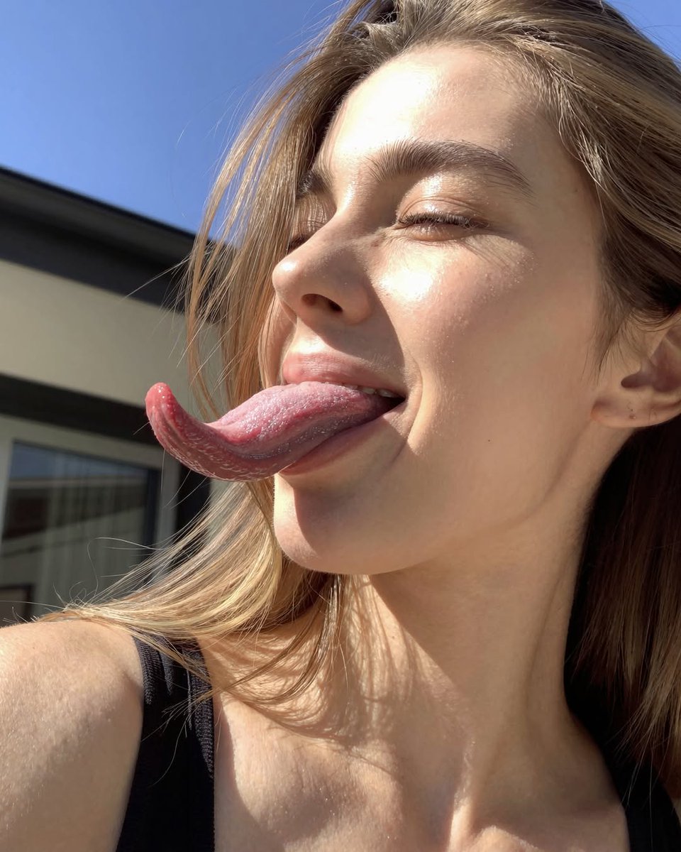 Oliviaxrtx's tweet photo. iDo look innocent? https://t.co/JA6vAlJIdK