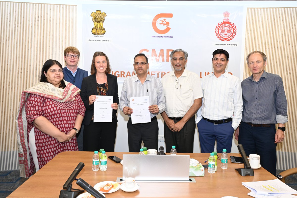 GurugramRail's tweet photo. Visit of KfW Delegation for Appraisal at GURUGRAM METRO RAIL LIMITED (GMRL) A four-member delegation from KfW Development Bank visited the office of Gurugram Metro Rail Limited (GMRL) for four days to undertake the appraisal of the Gurugram Metro Rail Project.

#GurugramMetro https://t.co/8srjXDN7OS