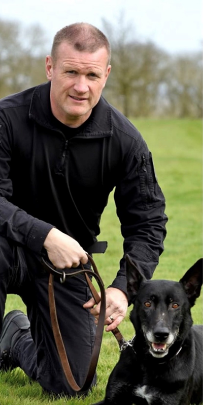 TVPFED's tweet photo. TVP Chief Constable Jason Hogg said: “PC Andrew Kemp showed extraordinary courage when confronted with a sudden and violent threat to his family home." https://t.co/Nzfbuojfdv #PoliceBravery https://t.co/XPBqR6DysB