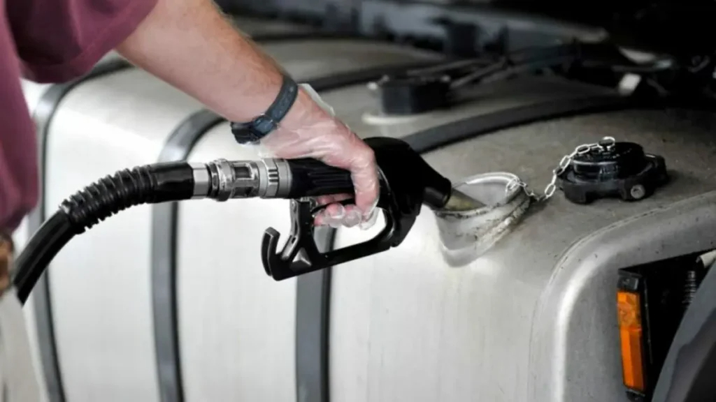 mecanicashercas's tweet photo. Conetrans denuncia el incumplimiento de la cláusula del combustible y reclama sanciones
https://t.co/rZqHVy0M7Q https://t.co/enWiUMSfT1