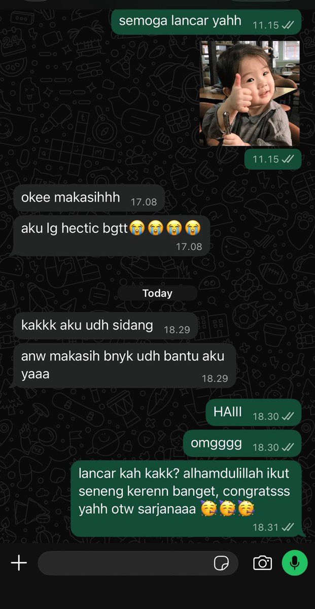 piplof's tweet photo. cust ku baru ngabarin kalo belio baru selesai sidang, happyyy for you bessss 🥳🫰🏻 https://t.co/6WP0vlznir