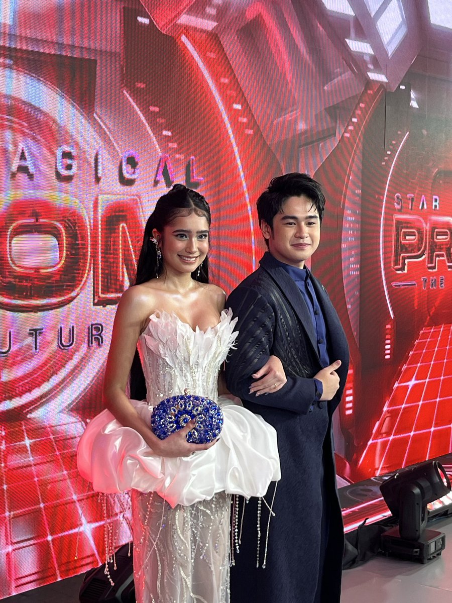 PhilstarNews's tweet photo. LELQUIN AND LIZGUEL ✨

Former "PBB: Celebrity Collab Edition 2.0" housemates Lella Ford, Joaquin Arce, Eliza Borromeo and Miguel Vergara brought kilig to fans as they walked the Infinity Runway with their respective love teams on Friday.

Both love teams are vying to win Best Promposal of the Year at the #StarMagicalProm2026.

📸 https://t.co/EkOhqnDYIK / Janelle Liong