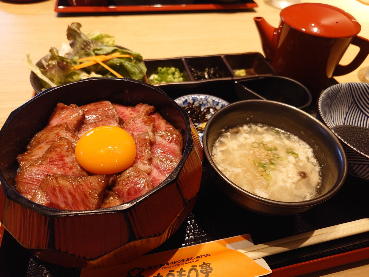 mizu2trpg's tweet photo. わーい狂気山脈からの脱出にご一緒させてもらいました🥳
肉ひつまぶしも美味しかった…贅沢… https://t.co/5PDeBl2xtk
