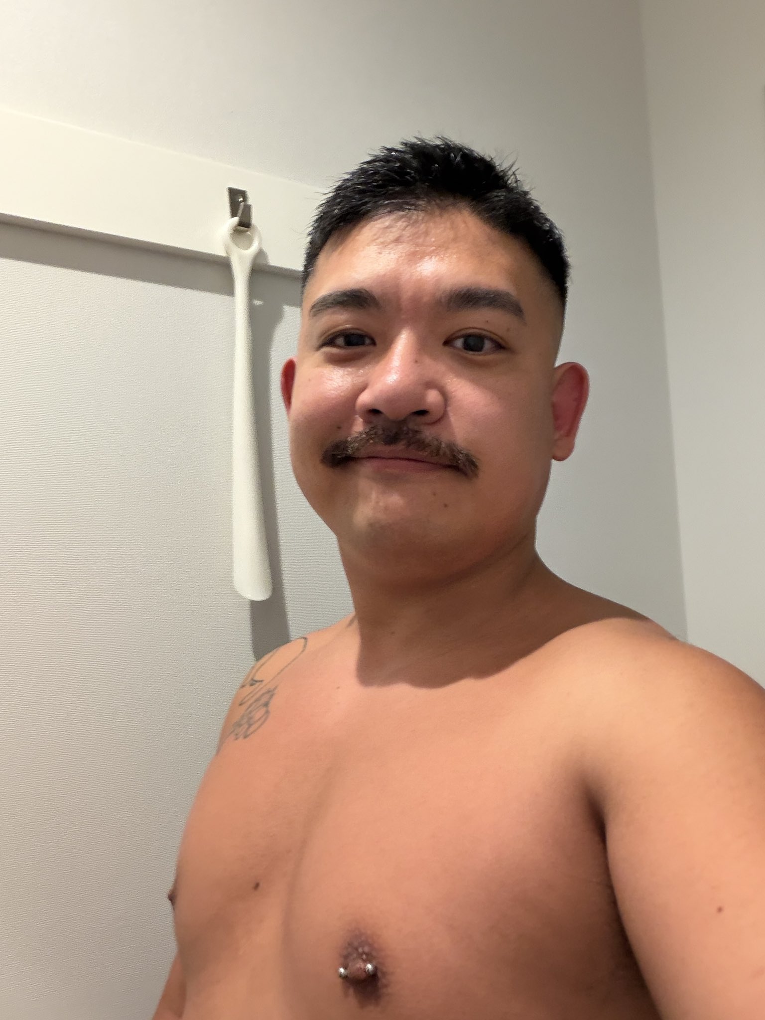 2 pic. Workout done https://t.co/W3XJePPnJp