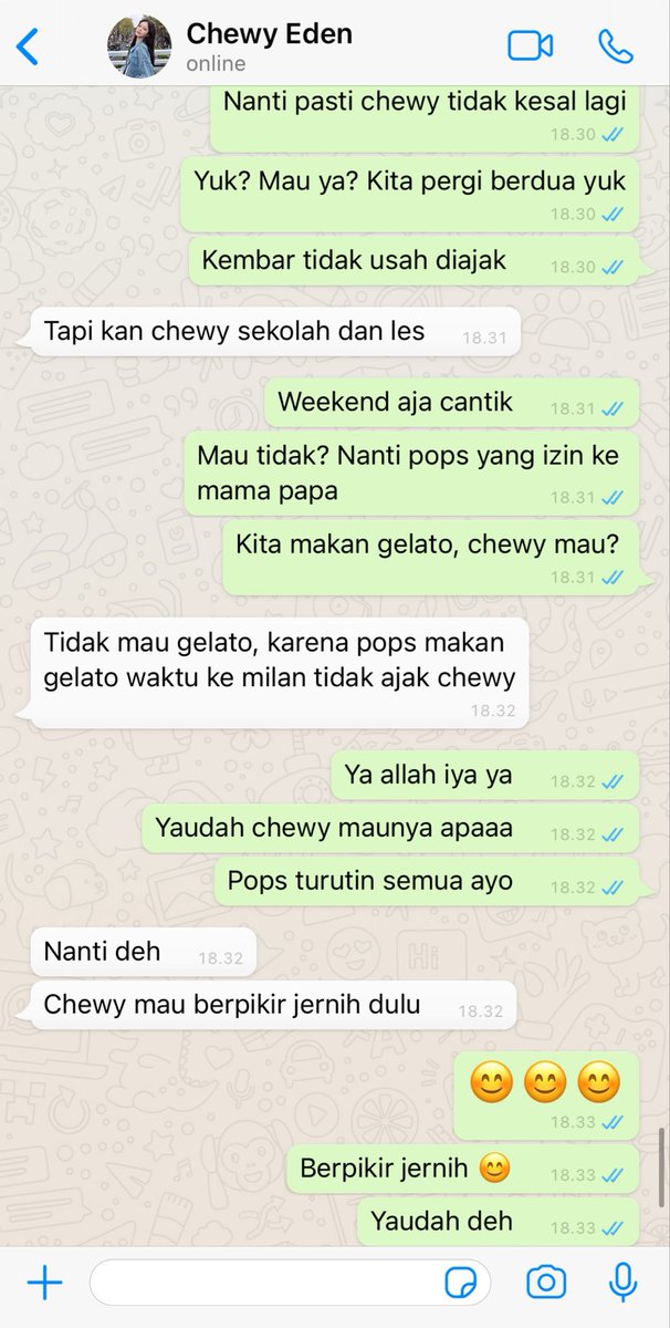 thrillingsun's tweet photo. ya allah dia nego… anak siapa deh lu chewy 😭 gini kalo kebanyakan main sama maina 😭 https://t.co/F4AbmoPVtW