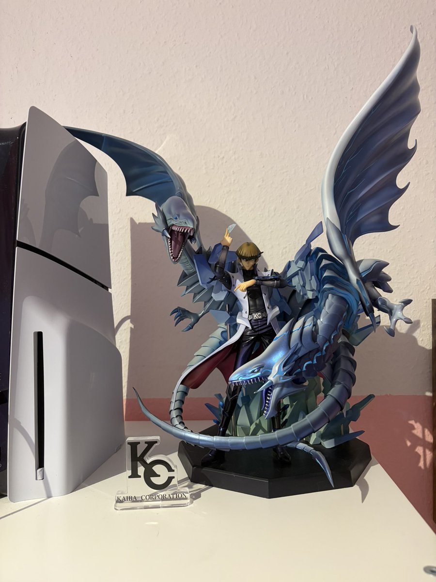 _Sellheim's tweet photo. Um, yeah... I wasn't expecting that size. Why are you so big? xD You're too big @@ !!!! https://t.co/lsSZwM1qwk