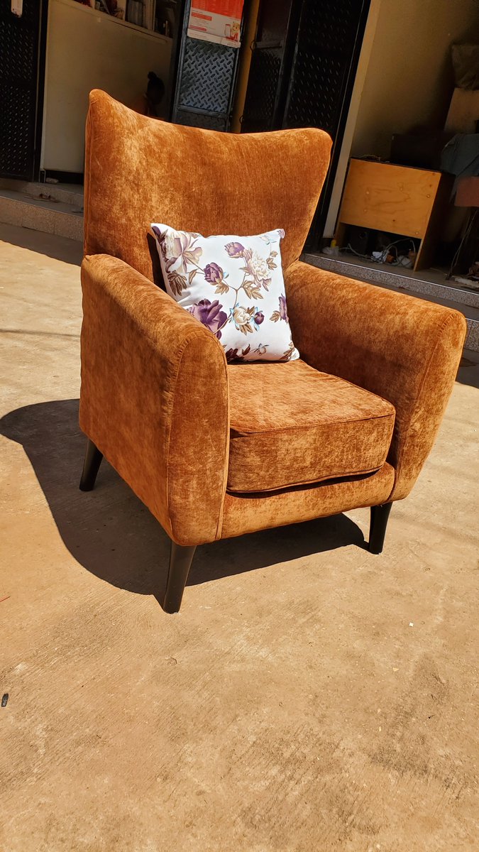 Abwooli_vaky's tweet photo. @BalaamBarugahar @Shamilah_queen For good quality furniture products we gat you covered at @Abwoolinteriors https://t.co/xyz33JxMYV