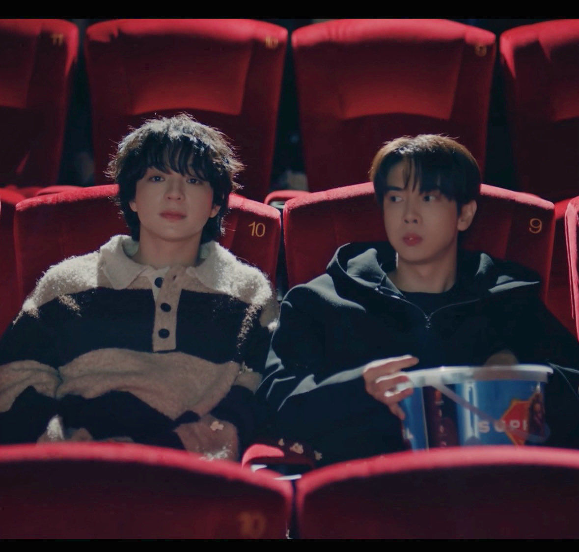 term_nutchara's tweet photo. แล้วน้องโซ่น่ารักมากอยากนั่งอวย3วัน3คืน

BE MY PLAYER TWO TRAILER
#ซอโซ่ล่ามธีร์Trailer
#ซอโซ่ล่ามธีร์ #BeMyPlayerTwo
#แม็กกี้บาส #บาสเด็กอ้วนที่แท้จริง https://t.co/C4E1GHDKHe