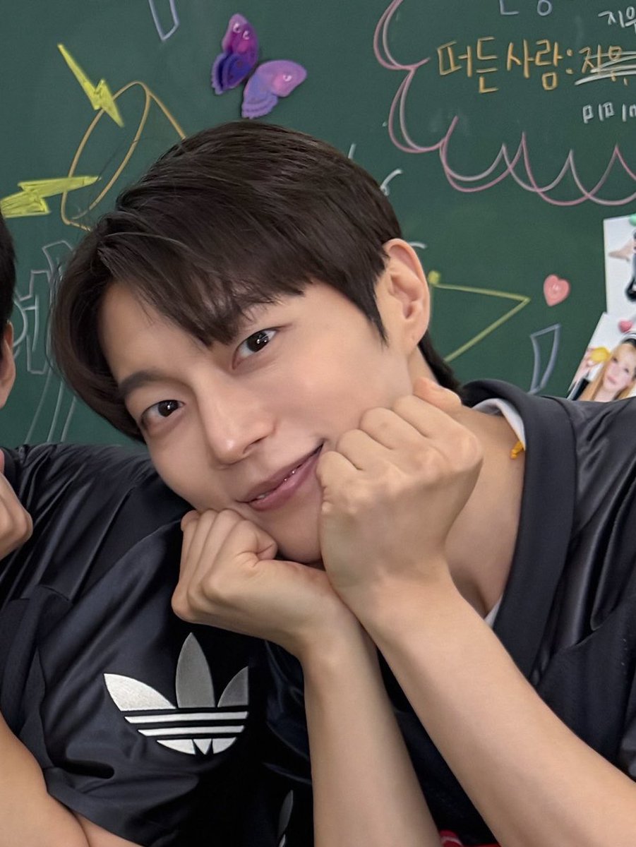 Note__DJ's tweet photo. 너무너무 귀여워 ( o̴̶̷̥᷅⌓o̴̶̷᷄ ) https://t.co/ZKXAwrDPhX