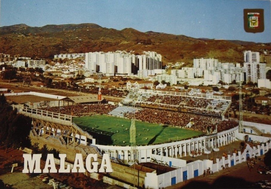 fran_panaderoo's tweet photo. 💸La Rosaleda no puede salir de Martiricos

🫣Que un ascenso a primera no nos ciegue. Hace 3 años no éramos ni 18.000 en los partidos.

🤔Nos movemos para el beneficio del club o de @malaga 

🏟️La Rosaleda es Martiricos y Martiricos es @MalagaCF

❌LA ROSALEDA NO SE MUEVE https://t.co/BKdKRV4fm9