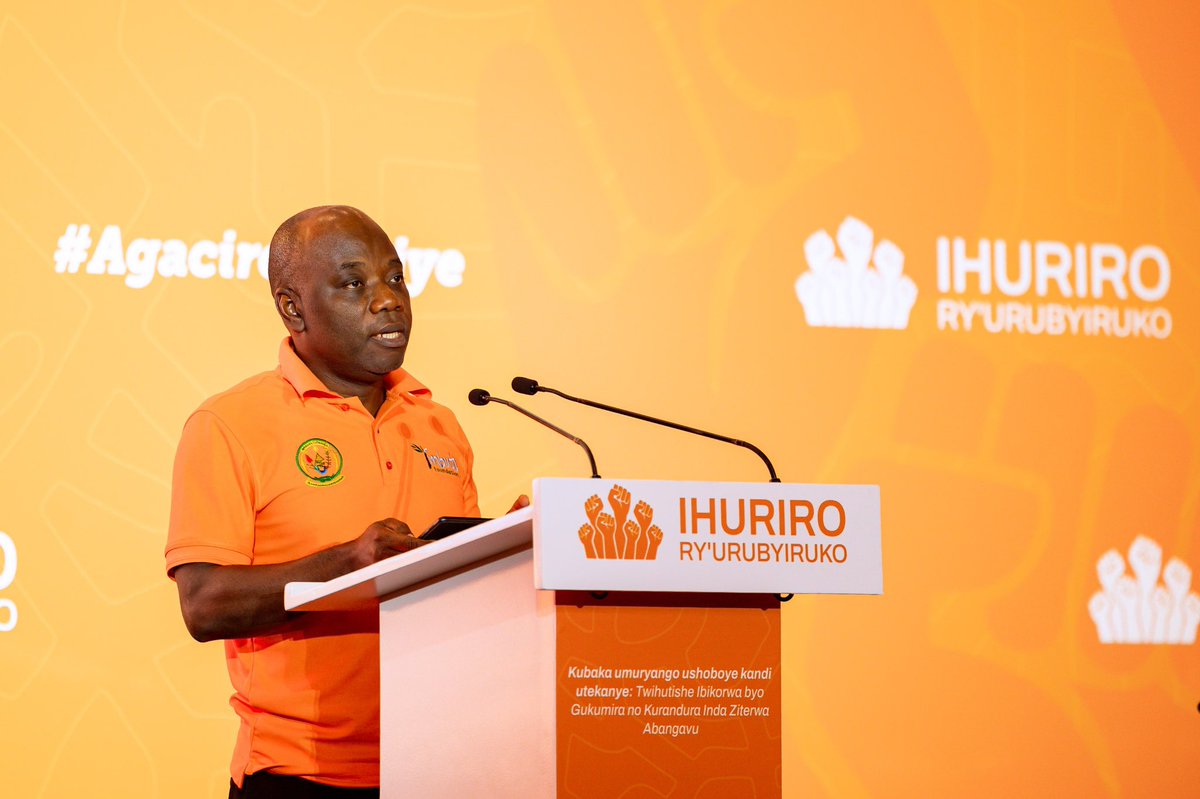 UNFPARwanda's tweet photo. “Protecting the potential of our young people is not an isolated task. It is a shared responsibility. When 
gov’t &amp; its partners, parents, health workers &amp; young people work together, we can prevent teenage pregnancy &amp; secure a brighter future for every adolescent” @DrAdelakin https://t.co/lN9IkyDMR0