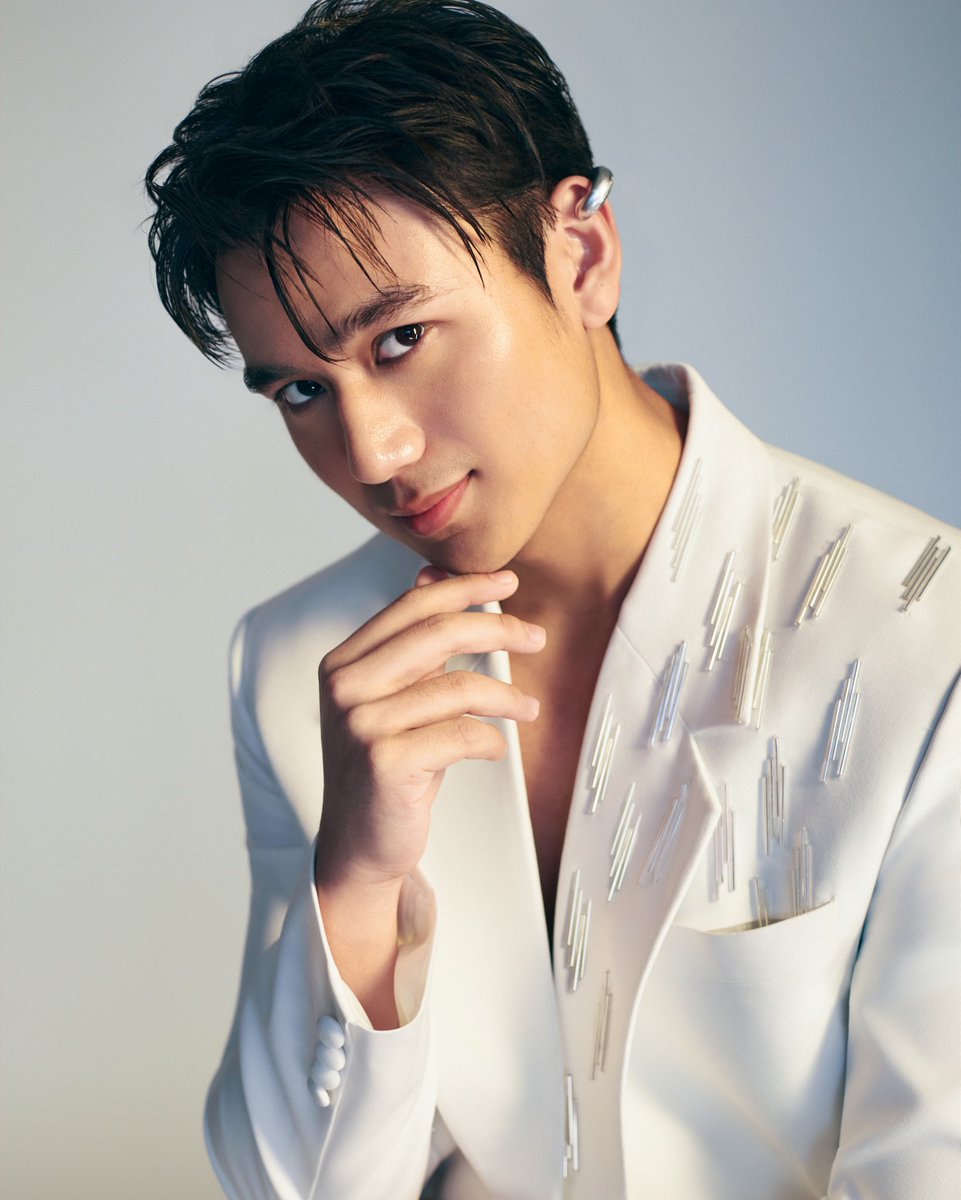parakayriver's tweet photo. River just posted on his social media accounts. Show your love by liking, commenting, and sharing. 

FACEBOOK
🔗: https://t.co/q1OUFfdCzZ

INSTAGRAM 
🔗: https://t.co/vW6ug8Oml0

#RiverJoseph
#StarMagicalProm2026 https://t.co/adZNWEgPah