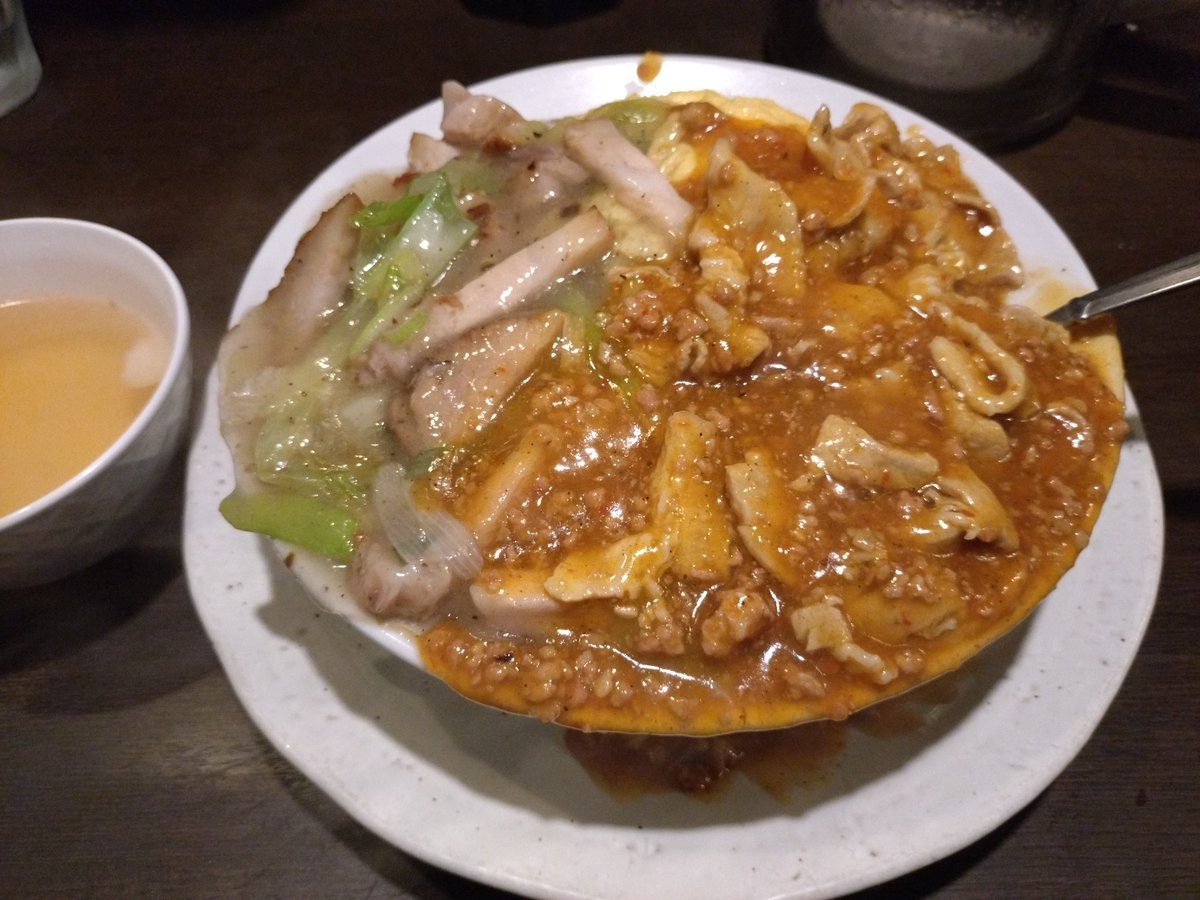 MSZ_010's tweet photo. しごおわ〜
台風影響の雨がが。自炊面倒くさくなったんで小金井に寄り道して飯をキめた(・∀・) https://t.co/XQa6ZoqP2C