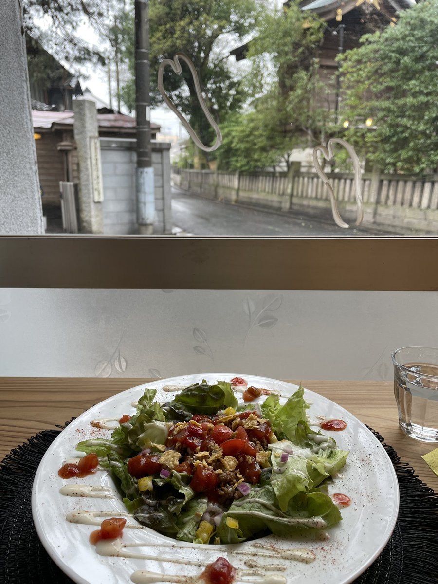 kate_and_soi's tweet photo. 6/27土 11時〜16時(LO15時半) #831_HACHISANICHI 出店です。台風の影響で雨が降るどれほどか…ご来店はご無理せず🙏
#鈴木道夫藍染め展2026 は29日(月)15時まで開催です。初日に人気ですぐ品切れしていた着物ハギレと、ガーゼの量り売りが再入荷しています。ものづくりされる方はぜひ。 https://t.co/Gqq2dNIqc1