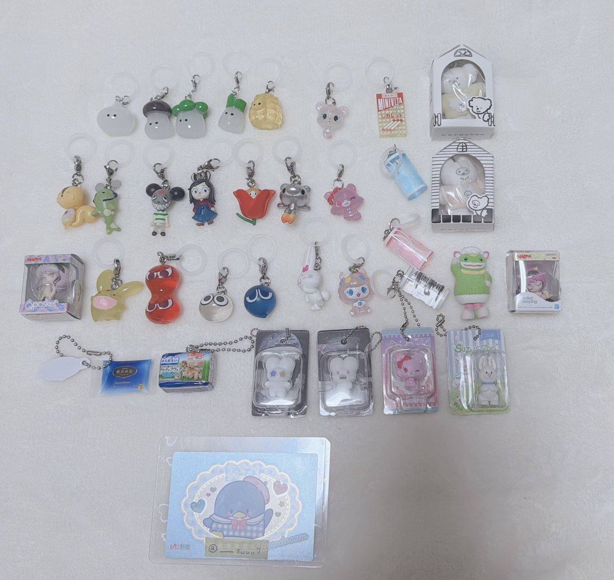 _____suuu7's tweet photo. 【譲渡】
ガチャガチャ めじるしアクセサリー
ミニチュアチャーム

譲 : 画像のもの

求 : 定価＋送料
       めじるし タキシードサム

ALT必読
全て開封済みのためご理解頂ける方のみ
検索からでもお気軽にお声掛けください🍒ྀི https://t.co/MPVjh8k83F